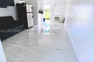 7401 Pines Blvd #209 1