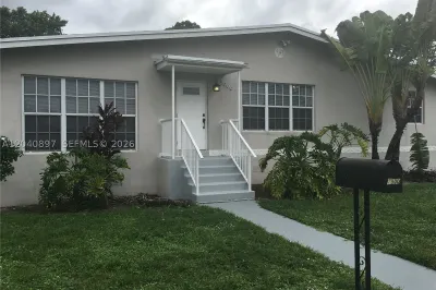 7900 SW 22nd St 1