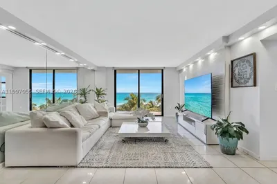 6061 Collins Ave #5F 1