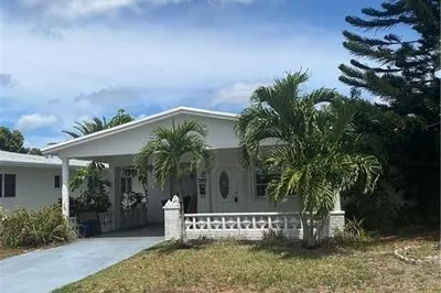 1620 NW 68th Terrace 1