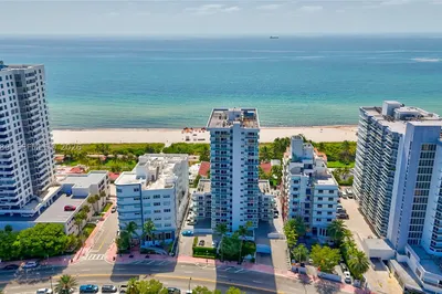 2457 Collins Ave #1501 1