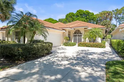 199 E Tall Oaks Circle 1