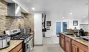 820 E 10th Ave Photo