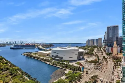 900 Biscayne Blvd #2408 1