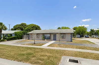 399 SW 14th