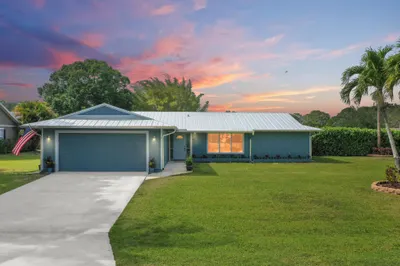 5620 SE Paramount Drive 1