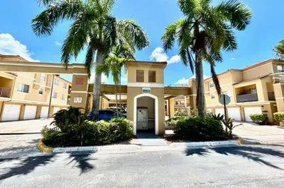 741 N Pine Island Road #303 1