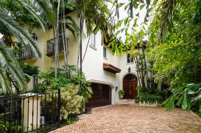 446 Brazilian Avenue 1