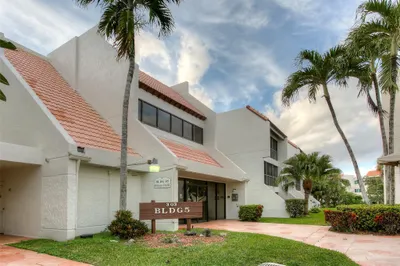 303 RACQUET CLUB Road #312 1