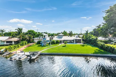 3815 S Lake Drive 1