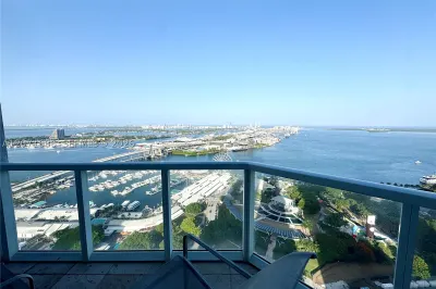 244 Biscayne Blvd #3903 1
