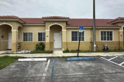 124 NE 13th Ave #21 1
