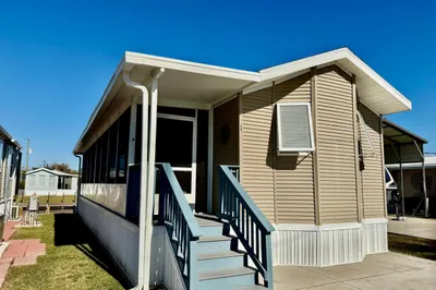 2018 PALM HARBOR Park model - full slab under home