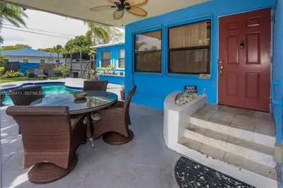 706 S 19th Ave 1