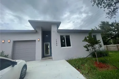 1505 SW 27th Court 1