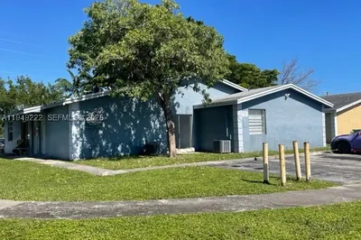 2216 NW 15th Ave 1