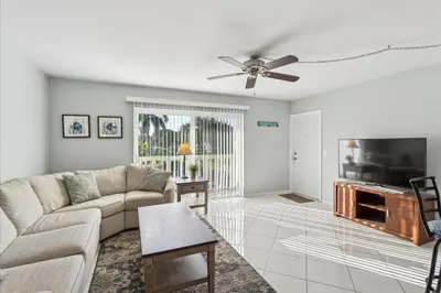 95 North Boulevard #2b 1