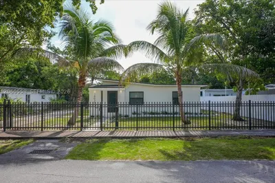 14035 NW 6th Ave 1