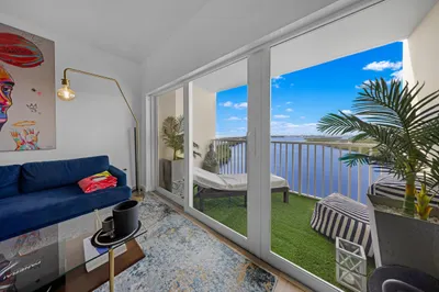 300 Bayview Drive #1614 1