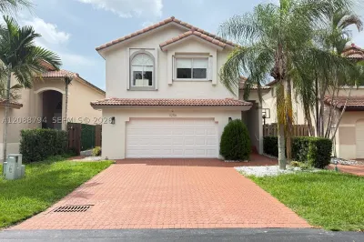11256 NW 51st Ter 1