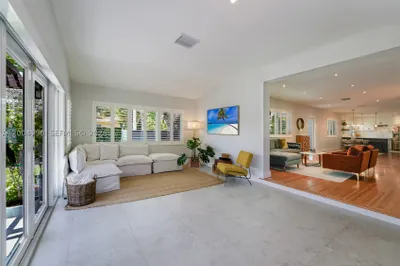 2225 SW 19th Ave 1