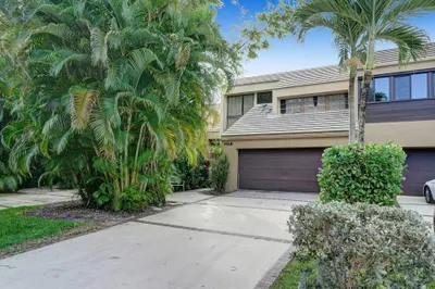 702 Saint Albans Drive #702 1