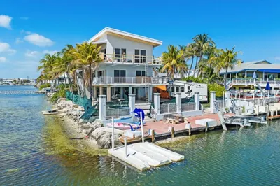 233 Aberdeen Ct 1