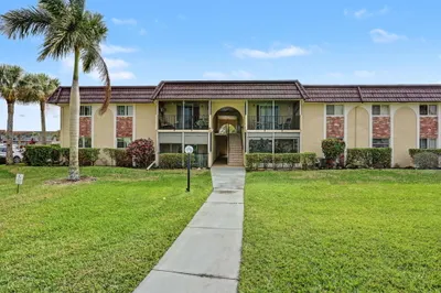 22805 SW 66th Avenue #206 1