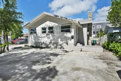 244 SW 14th Ave 1