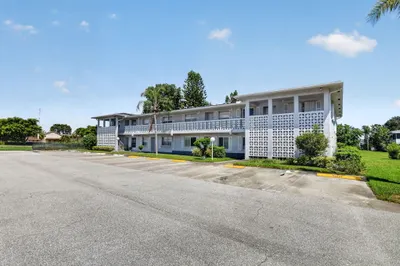 2901 SW 15TH Street #204 1