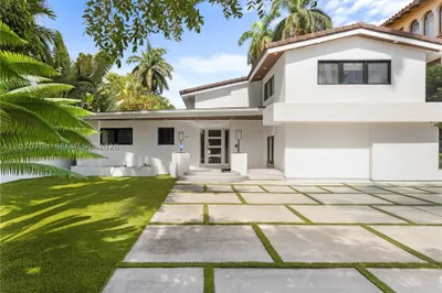 2388 Prairie Ave 1