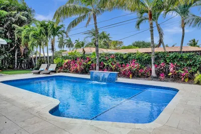 541 SE 13th Ct 1