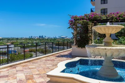 888 S Douglas Rd #605 1