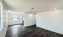 685 SE Park Dr Photo