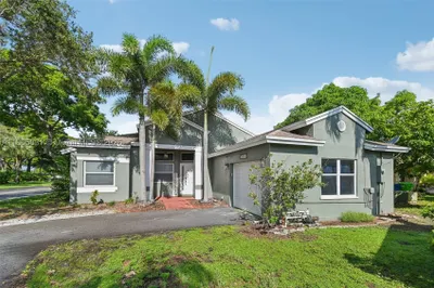 10681 Lago Welleby Dr 1