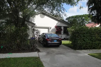 523 NE 47th Street 1
