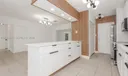 998 W 68th St Photo