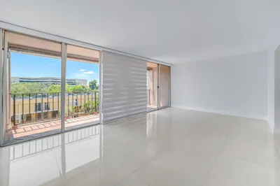 9240 Fontainebleau Blvd #505 1