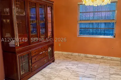320 NW 61st Ave 1