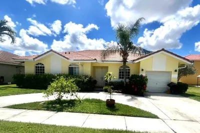 7615 NW 99th Terrace 1