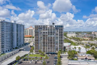 3031 N Ocean Blvd #305 1