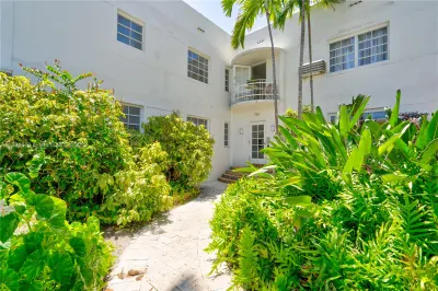750 Espanola Way #8 1