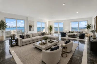 1402 Brickell Bay Dr #1601 1