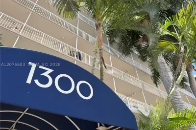 1300 Lincoln Rd #E705 1