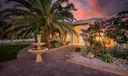 7260 Grapeview Boulevard Photo