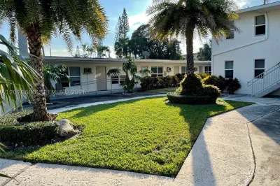 1077 SE 22nd Ave #N8 1