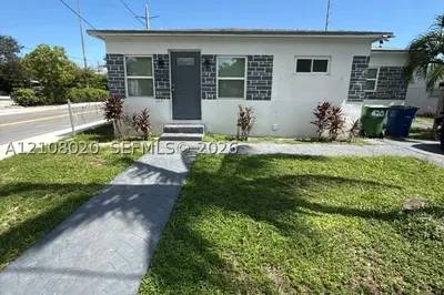 620 NW 1st Ave 1