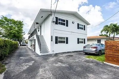 3181 SW 18TH STREET #6 1