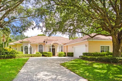 2557 Seminole Circle 1