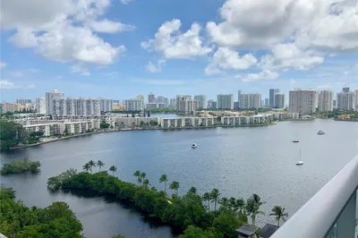 17301 Biscayne Blvd #1602 1